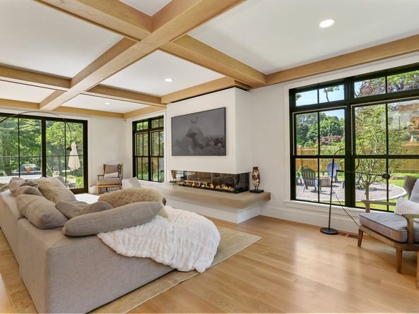 52 Garibaldi Lane, New Canaan CT 06840