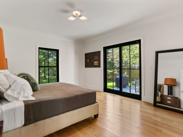 52 Garibaldi Lane, New Canaan CT 06840