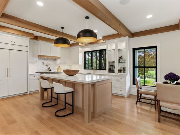 52 Garibaldi Lane, New Canaan CT 06840