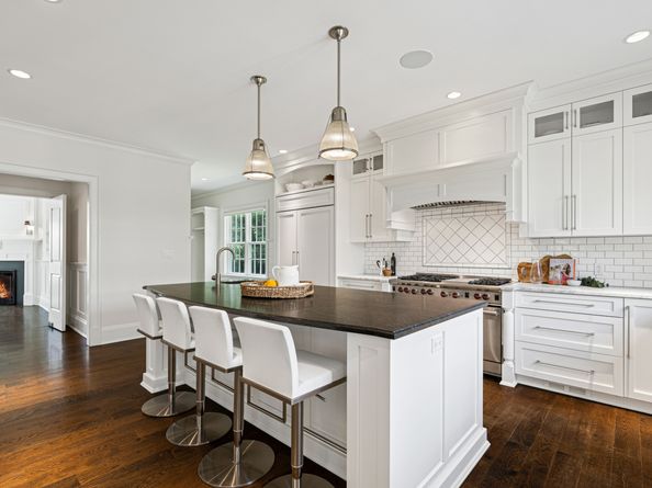 1129 Oenoke Ridge, New Canaan CT 06840