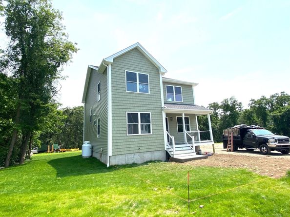 277 Alba Avenue, Bridgeport CT 06606