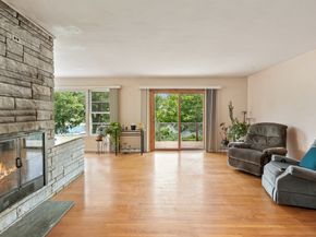 44 N Lake Shore Drive, Brookfield CT 06804