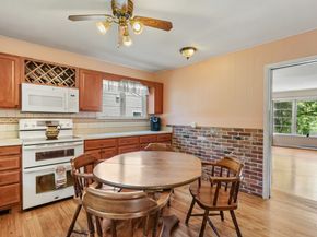 44 N Lake Shore Drive, Brookfield CT 06804