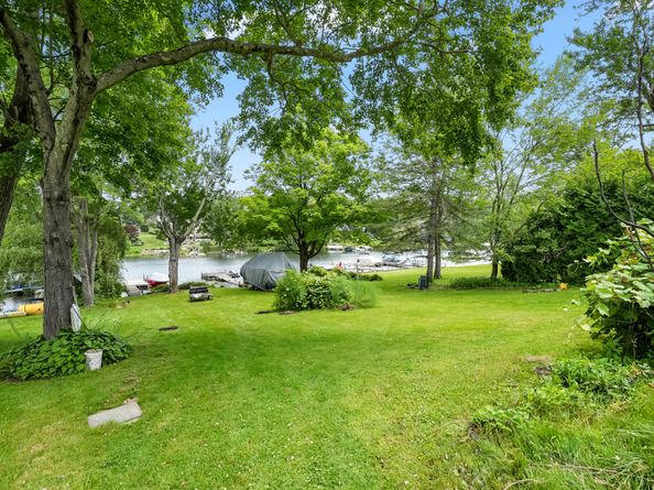 44 N Lake Shore Drive, Brookfield CT 06804