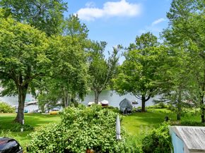44 N Lake Shore Drive, Brookfield CT 06804