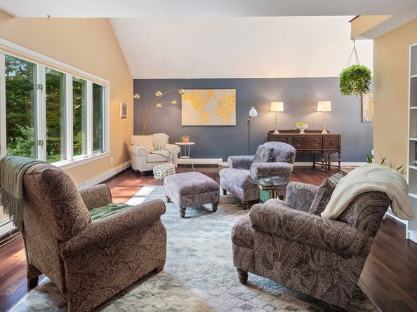 19 Pumpkin Hill Road, Trumbull CT 06611