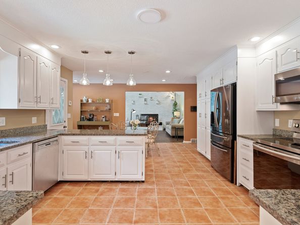 19 Pumpkin Hill Road, Trumbull CT 06611