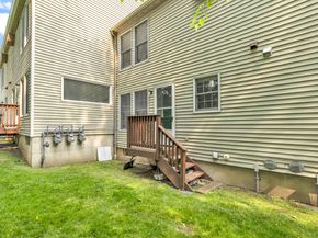 20 Oakland Avenue APT 3B, Danbury CT 06810