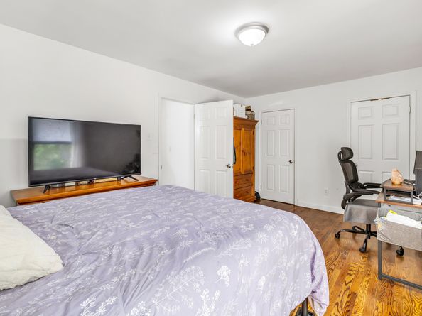 20 Oakland Avenue APT 3B, Danbury CT 06810