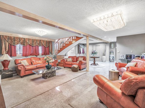40 Walnut Street, Monroe CT 06468