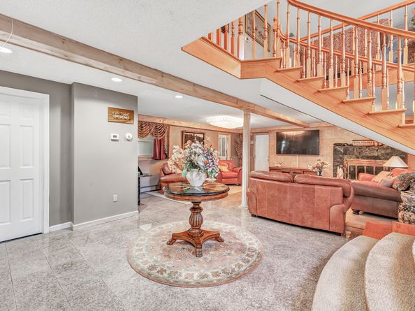 40 Walnut Street, Monroe CT 06468