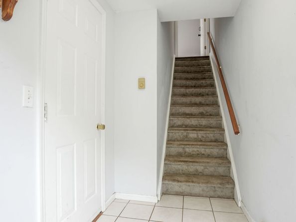 6 Hakim Street 26, Danbury CT 06810