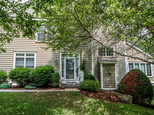 21 Great Heron Lane 21, Brookfield CT 06804