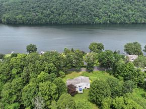 21 Lillinonah Drive, Brookfield CT 06804