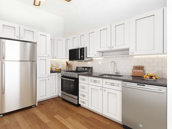 21 Lillinonah Drive, Brookfield CT 06804