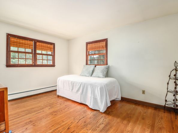 21 Lillinonah Drive, Brookfield CT 06804