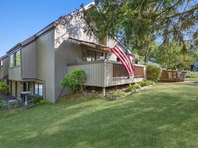 248 South Trail B, Stratford CT 06614