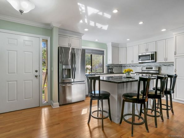 248 South Trail B, Stratford CT 06614