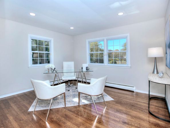 19 Woodchuck Court, Norwalk CT 06854