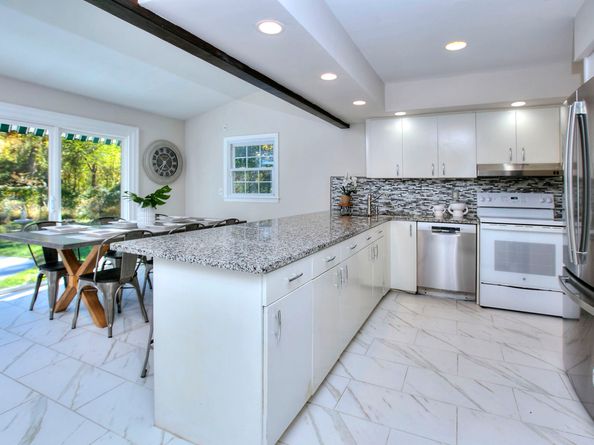 19 Woodchuck Court, Norwalk CT 06854