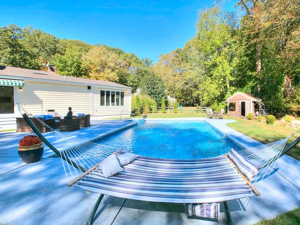 19 Woodchuck Court, Norwalk CT 06854