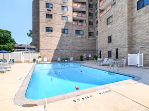 143 Hoyt Street APT 3B, Stamford CT 06905