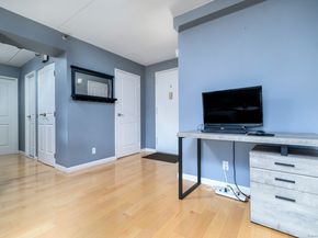 143 Hoyt Street APT 3B, Stamford CT 06905