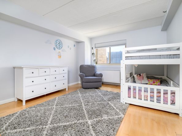 143 Hoyt Street APT 3B, Stamford CT 06905