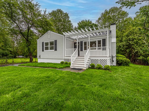 19 Jamroga Lane, Stamford CT 06905