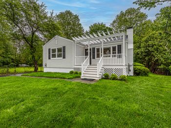 19 Jamroga Lane