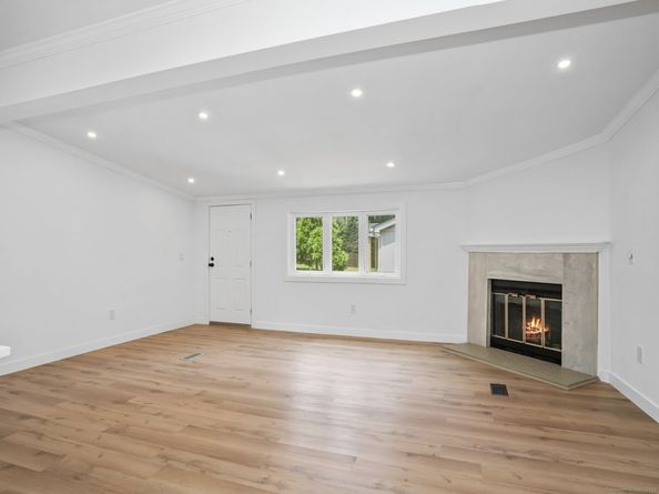 28 Crescent Park Road, Westport CT 06880