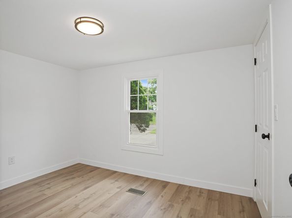 28 Crescent Park Road, Westport CT 06880