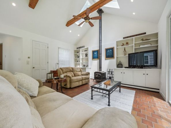 6 Downe Lane, Wilton CT 06897