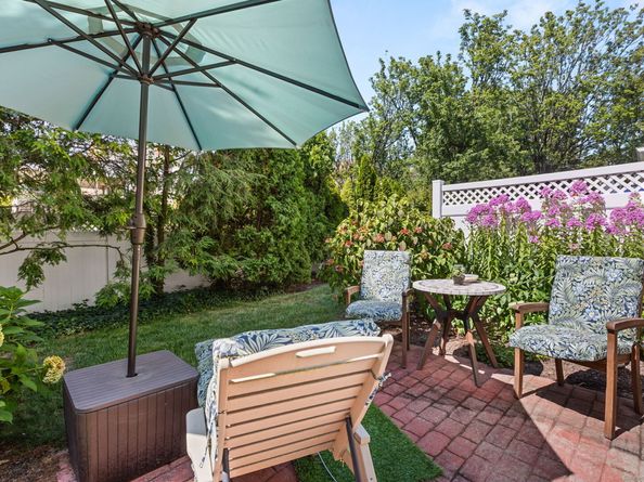 193 Hamilton Avenue APT 20, Greenwich CT 06830