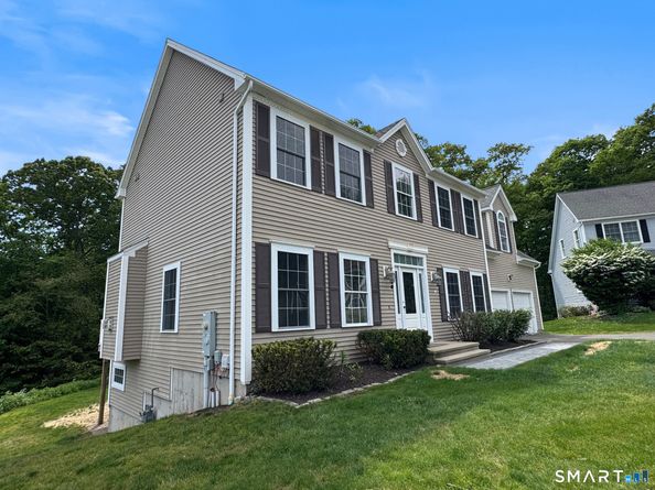 30 Castlewood Drive 30, Monroe CT 06468