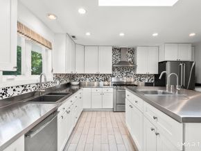 23 Laurel Lane, Wilton CT 06897