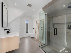 4 Little Cove Lane, Greenwich CT 06870