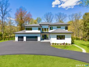 27 Old Oak Road, Easton CT 06612