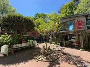 27 Huckleberry Lane, Weston CT 06883