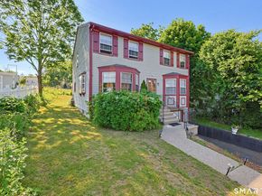 3 Lane Avenue, Trumbull CT 06611
