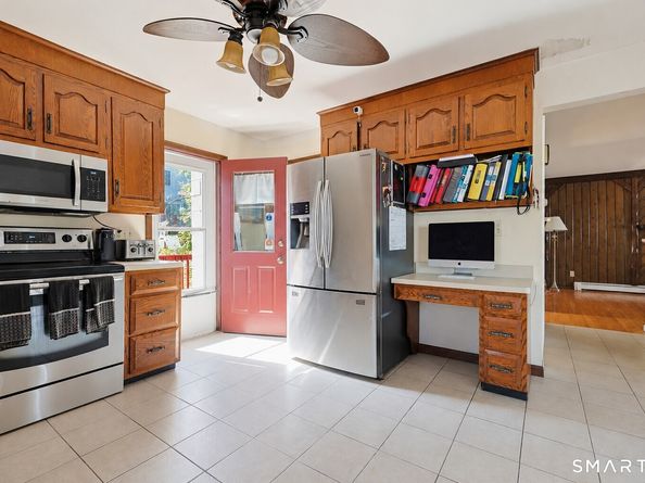 3 Lane Avenue, Trumbull CT 06611