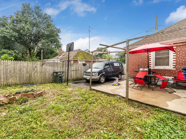 242 Pearl Harbor Street, Bridgeport CT 06610