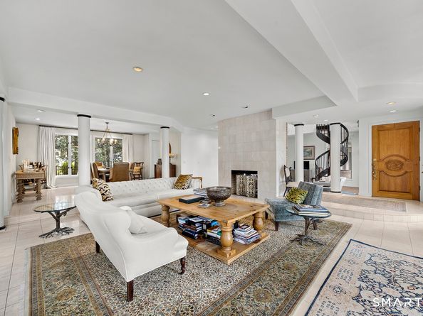 34 Canoe Brook Road, Trumbull CT 06611