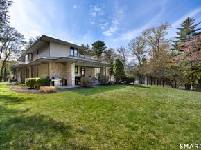 34 Canoe Brook Road, Trumbull CT 06611