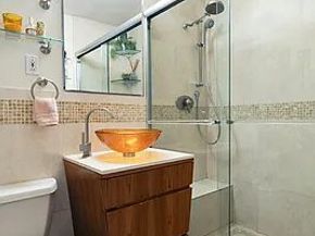 201 East 36th Street 15D, New York NY 10016
