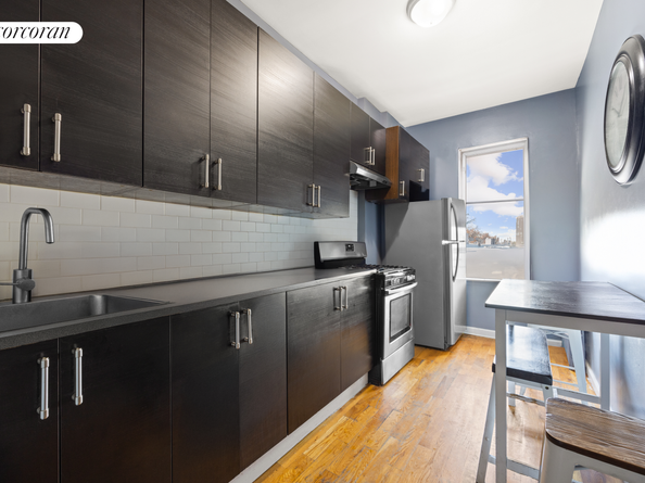 564-566 Grandview Avenue, Queens NY 11385