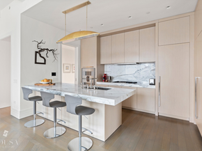 212 5th Avenue 12A, New York NY 10010