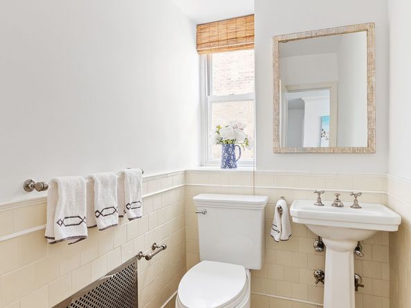 135 East 71st Street 9D, New York NY 10021