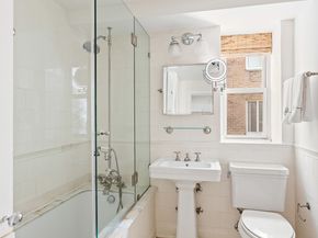 135 East 71st Street 9D, New York NY 10021