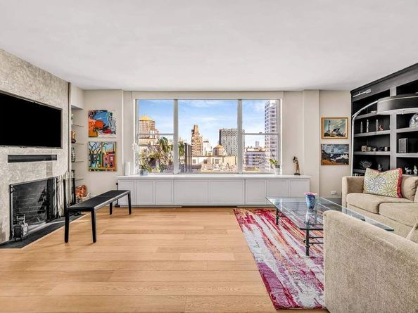 169 East 69th Street 19A, New York NY 10021